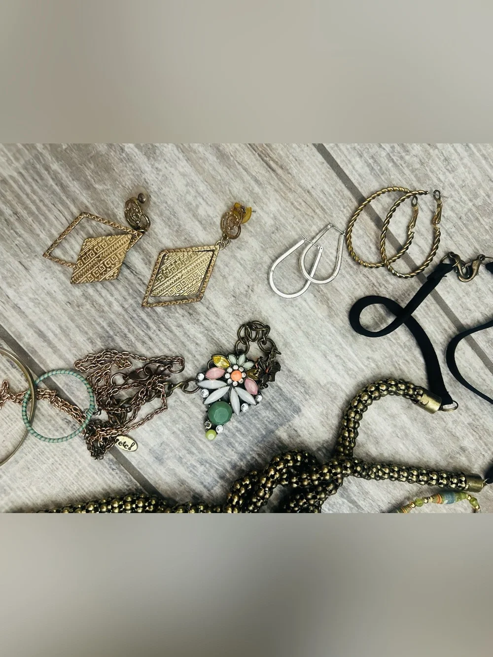 Craft/Wearable Jewelry Lot 2lbs - Picture 6 of 13